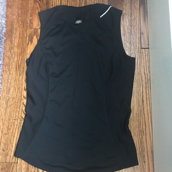 Nike Fit Dry Tank - Picture 2 of 4
